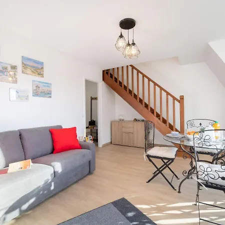 Marie Antoinette-4 By Interhome Apartment *