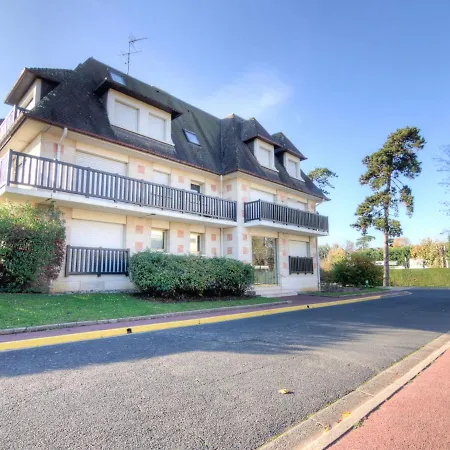 Marie Antoinette-4 By Interhome *