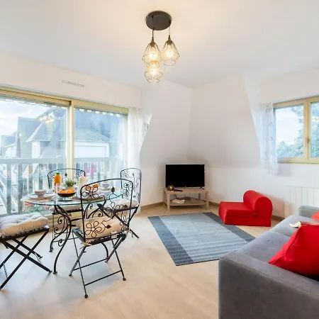 Appartement Marie Antoinette-4 By Interhome