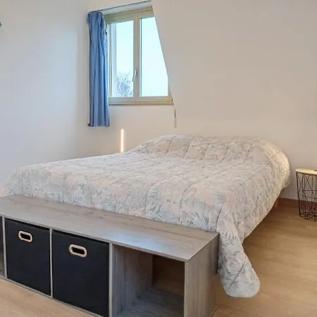 Marie Antoinette-4 By Interhome *